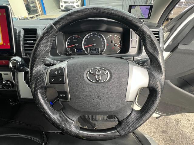 ハイエースワゴン ＧＬ　内装架装　ベッドキット　社外１８ＡＷ　オーバーフェンダー　ローダウン　社外テール　社外１１型ナビ　バックモニター　１０．２型後席モニター　ドラレコ付デジタルインナーミラー　ＥＴＣ　パワスラ社外レーダー（57枚目）