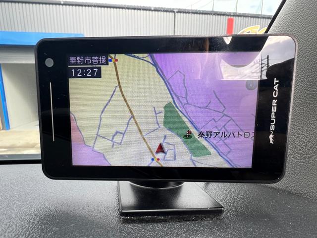 ハイエースワゴン ＧＬ　内装架装　ベッドキット　社外１８ＡＷ　オーバーフェンダー　ローダウン　社外テール　社外１１型ナビ　バックモニター　１０．２型後席モニター　ドラレコ付デジタルインナーミラー　ＥＴＣ　パワスラ社外レーダー（60枚目）