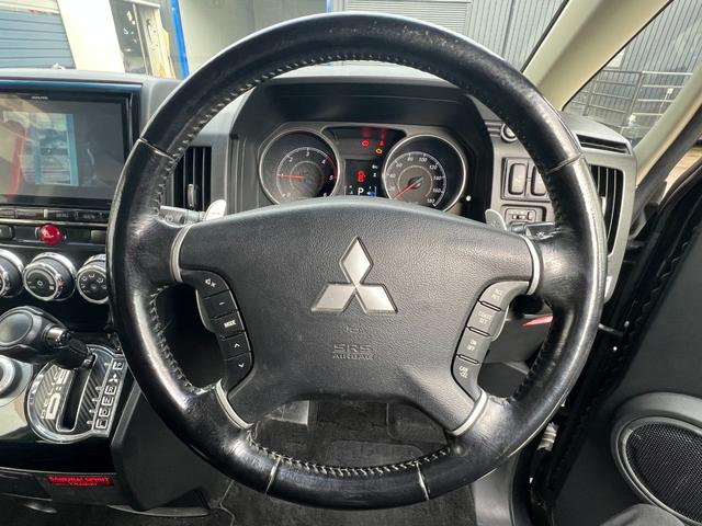 デリカＤ：５ Ｄ　パワーパッケージ　７人乗り　社外１６ＡＷ　マッドタイヤ　マッドフラップ　社外９型ＳＤナビ　バックモニター　ＥＴＣ　両側パワスラ　前席シートヒーター（47枚目）