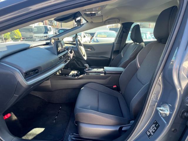 プリウス G 純正8型ディスプレイナビ パノラミックビューモニター ビルトインETC2.0 プリクラッシュセーフティ BSM SEA クリアランスソナー レーンディパーチャーアラート 前席シートヒーター クルコン(10枚目)