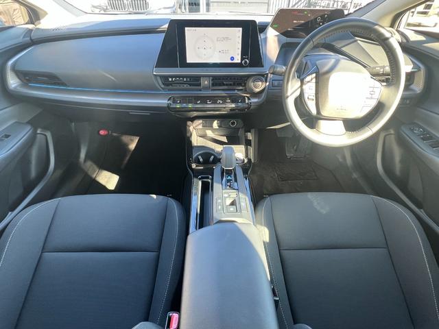 プリウス G 純正8型ディスプレイナビ パノラミックビューモニター ビルトインETC2.0 プリクラッシュセーフティ BSM SEA クリアランスソナー レーンディパーチャーアラート 前席シートヒーター クルコン(15枚目)