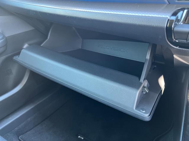 プリウス G 純正8型ディスプレイナビ パノラミックビューモニター ビルトインETC2.0 プリクラッシュセーフティ BSM SEA クリアランスソナー レーンディパーチャーアラート 前席シートヒーター クルコン(53枚目)