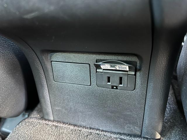 プリウス G 純正8型ディスプレイナビ パノラミックビューモニター ビルトインETC2.0 プリクラッシュセーフティ BSM SEA クリアランスソナー レーンディパーチャーアラート 前席シートヒーター クルコン(54枚目)