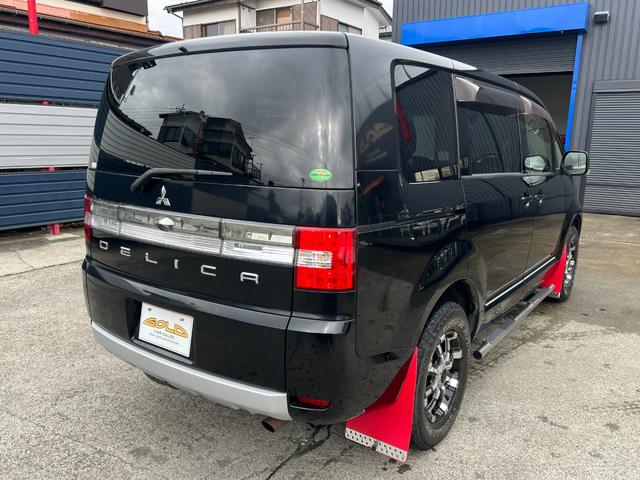 デリカＤ：５ Ｄ　パワーパッケージ　社外１６ＡＷ　マッドタイヤ　マッドフラップ　社外サイドステップ　社外９型ＳＤナビ　バックモニター　１０．２型後席モニター　両側パワスラ　ＥＴＣ　前席シートヒーター（6枚目）