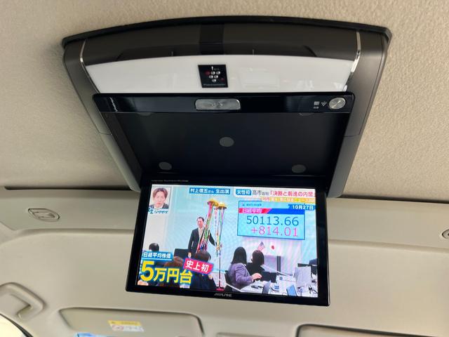 デリカＤ：５ Ｄ　パワーパッケージ　社外１６ＡＷ　マッドタイヤ　マッドフラップ　社外サイドステップ　社外９型ＳＤナビ　バックモニター　１０．２型後席モニター　両側パワスラ　ＥＴＣ　前席シートヒーター（55枚目）