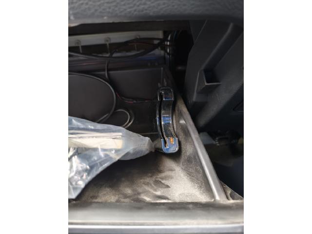 ワゴンＲ ＦＸ　禁煙　ＢＬＵＥＴＯＯＴＨ　キーレス　盗難防止　フルフラット　ナビＴＶ　ＥＴＣ装着車　衝突安全ボディ　ＤＶＤプレーヤー　ＵＳＢ　記録簿有り　Ａストップ　ワンセグ　ＡＵＴＯエアコン　誤発信抑制機能（28枚目）