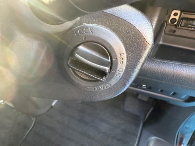 セレナ ハイウェイスター Vセレクション ワンオーナー スマートキー 両側パワースライドドア ウィンカーミラー(26枚目)