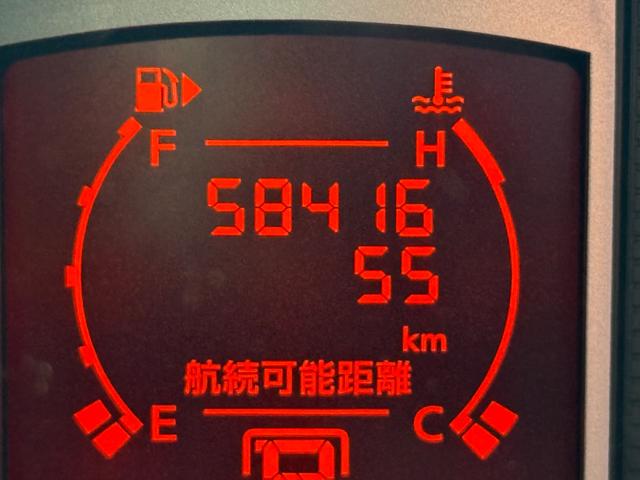 セレナ ハイウェイスター Vセレクション ワンオーナー スマートキー 両側パワースライドドア ウィンカーミラー(28枚目)