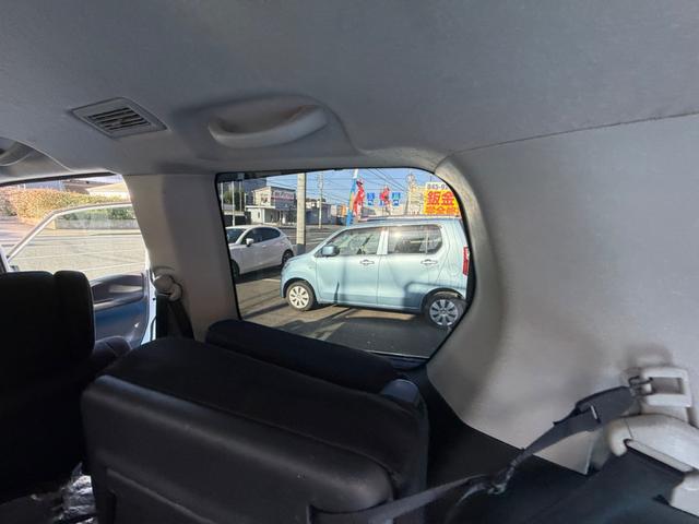 セレナ ハイウェイスター Vセレクション プッシュスタート ナビゲーション 地デジTV 両側パワースライドドア キセノンライト バックモニター クルーズコントロール(8枚目)