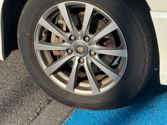 セレナ ハイウェイスター Vセレクション プッシュスタート ナビゲーション 地デジTV 両側パワースライドドア キセノンライト バックモニター クルーズコントロール(21枚目)