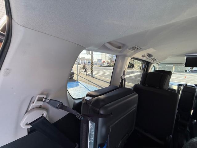 セレナ ハイウェイスター Vセレクション プッシュスタート ナビゲーション 地デジTV 両側パワースライドドア キセノンライト バックモニター クルーズコントロール(49枚目)