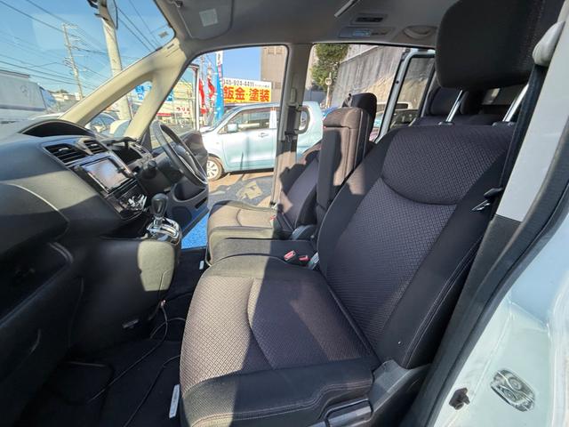 セレナ ハイウェイスター Vセレクション プッシュスタート ナビゲーション 地デジTV 両側パワースライドドア キセノンライト バックモニター クルーズコントロール(60枚目)