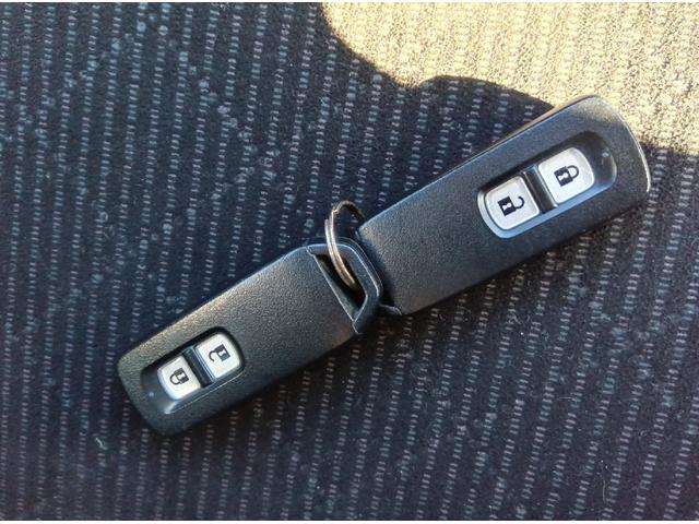 Ｎ－ＯＮＥ プレミアム・Ｌパッケージ　プッシュスタート　ツートンカラースタイル　アルミ　フォグランプ　車検８年１１月　取説　保証書　実走行４万キロ台（64枚目）