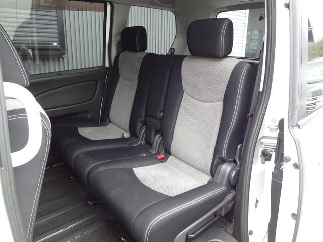 セレナ ライダー　純正ナビ　ＴＶ　バックカメラ　ＥＴＣ　スマートキー　両側パワースライドドア　純正１６インチＡＷ　後席モニター（12枚目）