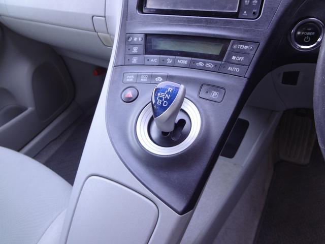 プリウス S LEDエディション 純正ナビ TV バックカメラ ETC スマートキー(19枚目)