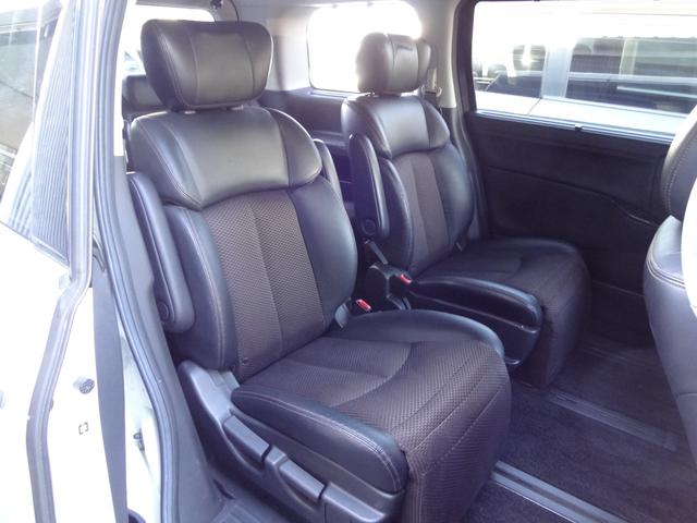 エルグランド 250ハイウェイスター 純正メーカーナビ TV スマートキー 全周囲カメラ 後席モニター ビルトインETC 両側パワースライドドア 7人乗り HIDヘッドライト セカンドオットマンシート(18枚目)