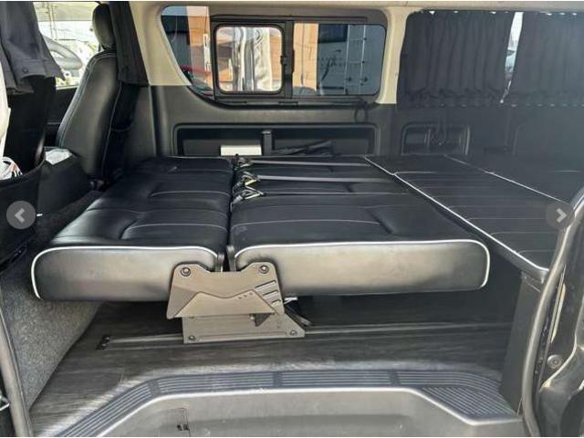 ハイエースワゴン 後期　プッシュスタート　ベットキット付　電動スライドドア（11枚目）