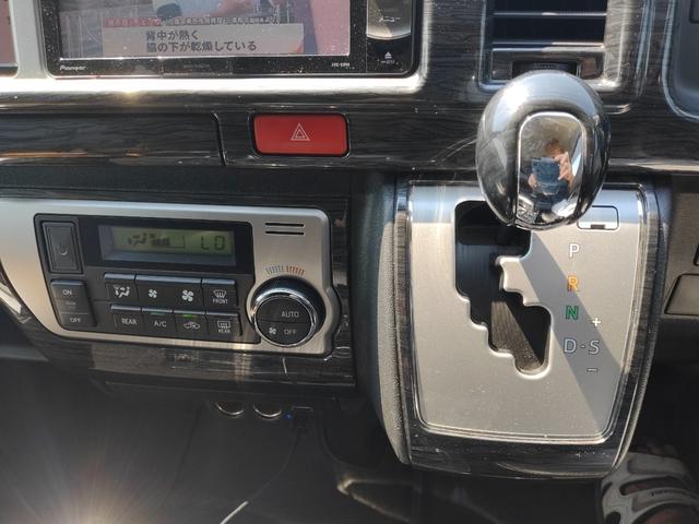 ハイエースワゴン 後期　プッシュスタート　ベットキット付　電動スライドドア（19枚目）