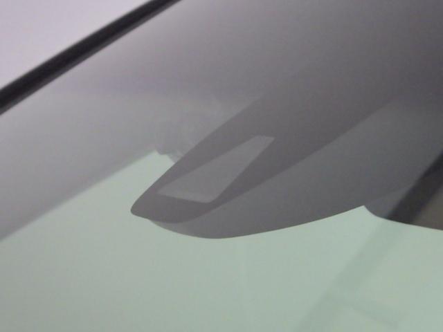 オデッセイハイブリッド ハイブリッドアブソルート・EXホンダセンシング 禁煙車 FOPナビ 後席モニター マルチビューカメラ パーキングアシスト フルセグTV CD/DVD再生 USB接続 HDMI Bluetooth接続 iPod LEDライト ETC 衝突被害軽減S(25枚目)