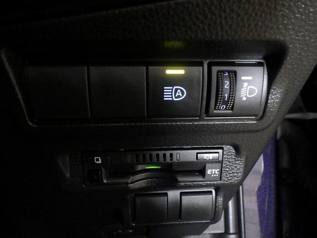 カローラクロス ハイブリッドＧ　禁煙車　８インチコネクトディスプレイオーディオ　ＵＳＢ接続　Ｂｌｕｅｔｏｏｔｈ接続　ＡＭ／ＦＭ　衝突被害軽減ブレーキ　クルコン　盗難防止システム　キーレス　ドライブレコーダー　バックモニター　ＬＥＤ（5枚目）