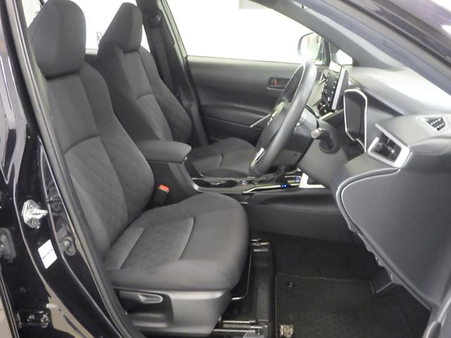 カローラクロス ハイブリッドＧ　禁煙車　８インチコネクトディスプレイオーディオ　ＵＳＢ接続　Ｂｌｕｅｔｏｏｔｈ接続　ＡＭ／ＦＭ　衝突被害軽減ブレーキ　クルコン　盗難防止システム　キーレス　ドライブレコーダー　バックモニター　ＬＥＤ（20枚目）
