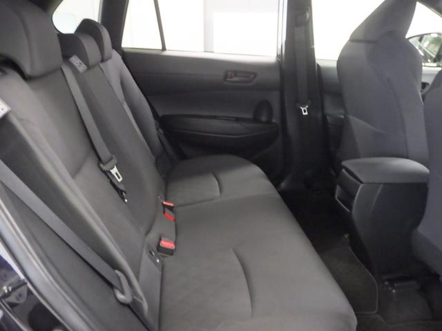 カローラクロス ハイブリッドＧ　禁煙車　８インチコネクトディスプレイオーディオ　ＵＳＢ接続　Ｂｌｕｅｔｏｏｔｈ接続　ＡＭ／ＦＭ　衝突被害軽減ブレーキ　クルコン　盗難防止システム　キーレス　ドライブレコーダー　バックモニター　ＬＥＤ（21枚目）
