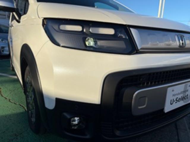 フリード クロスター 禁煙車 9インチナビ フルセグTV USB接続 Bluetooth接続 AppleCarPlay AndroidAuto フロントドラレコ LEDライト ETC ECONモード 地デジフルセグ ESC(6枚目)