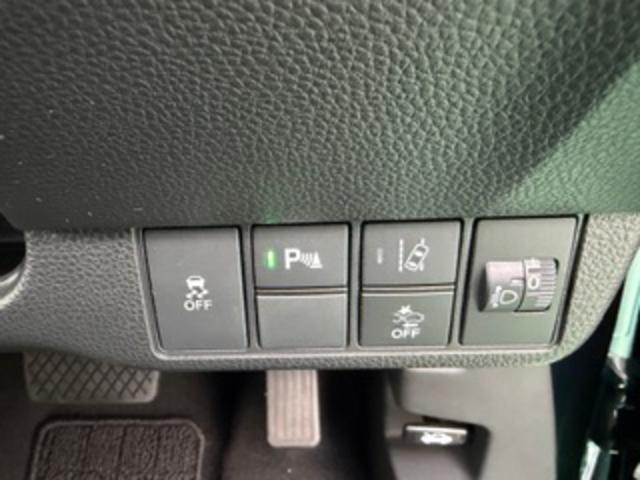 Ｎ－ＯＮＥ プレミアムツアラー　禁煙車　当社デモカー　８インチナビ　ＵＳＢ接続　Ｂｌｕｅｔｏｏｔｈ接続　フルセグＴＶ　ＬＥＤライト　ＥＴＣ　Ｐセンサー　ターボエンジン　カーテンエアバック　ＬＥＤランプ　クルコン　前席シートヒーター（15枚目）