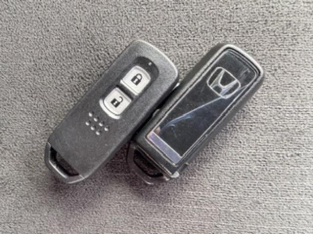 Ｎ－ＯＮＥ プレミアムツアラー　禁煙車　当社デモカー　８インチナビ　ＵＳＢ接続　Ｂｌｕｅｔｏｏｔｈ接続　フルセグＴＶ　ＬＥＤライト　ＥＴＣ　Ｐセンサー　ターボエンジン　カーテンエアバック　ＬＥＤランプ　クルコン　前席シートヒーター（24枚目）