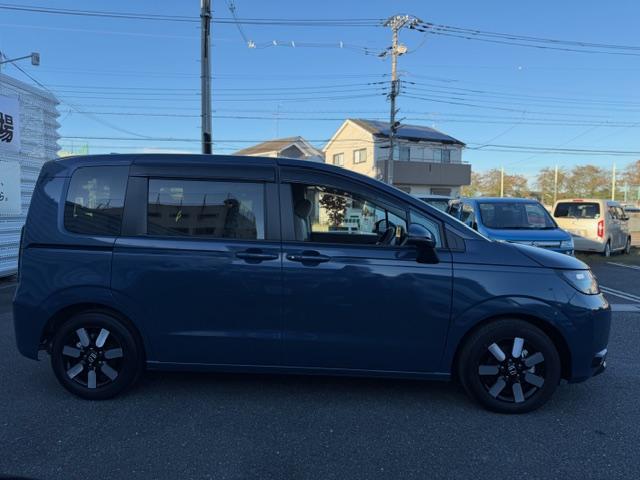 フリード e:HEVエアーEX 禁煙車 11.4インチナビ マルチビューカメラ USB接続 フルセグTV Bluetooth接続 ミュージックラック iPod リヤカメラ ブラインドスポット 360°カメラ 衝突軽減システム ソナー(2枚目)