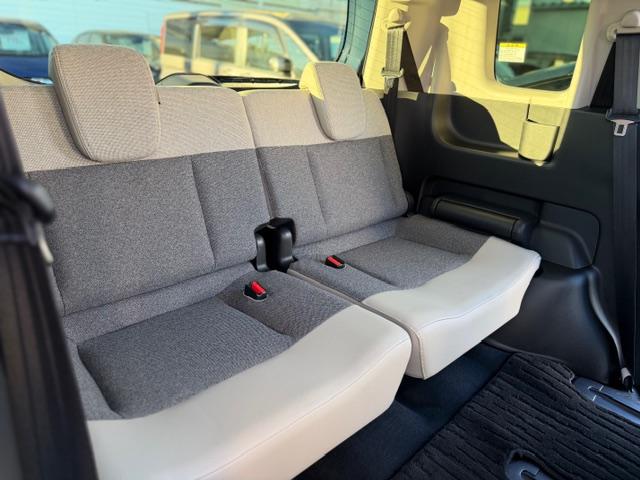 フリード e:HEVエアーEX 禁煙車 11.4インチナビ マルチビューカメラ USB接続 フルセグTV Bluetooth接続 ミュージックラック iPod リヤカメラ ブラインドスポット 360°カメラ 衝突軽減システム ソナー(8枚目)