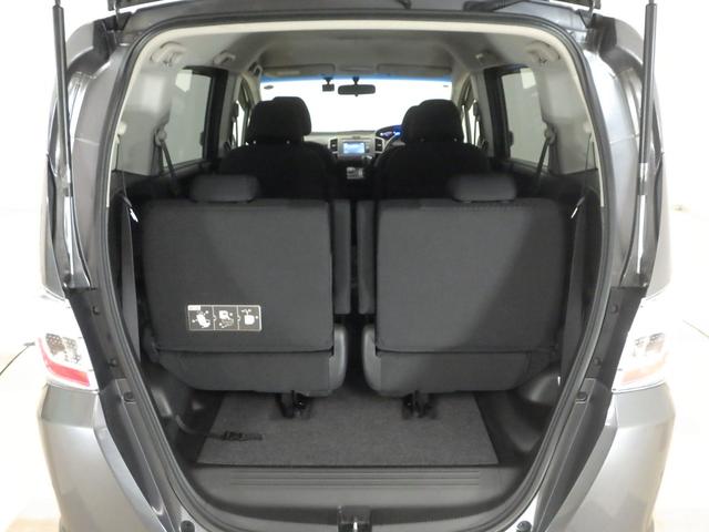 フリードハイブリッド ジャストセレクション 禁煙車ワンオーナー ナビ リアカメラ 片側電動スライドドア HIDヘッドライト 両側スライド片側電動ドア 横滑り防止機能 USB接続 記録簿 オートクルーズ エアバック ウォークスルー DVD再生可能(22枚目)