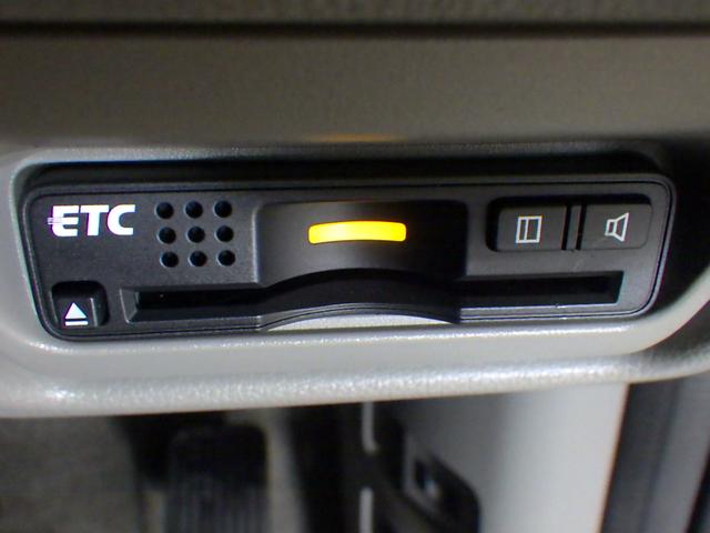 ＥＴＣ付！高速道路の料金所はキャッシュレスで通過です！サービスエリア等にあるスマートインターの出入りも利用可能でとっても便利☆ご納車後すぐにお使い頂けるようセットアップしてのお渡しとなります。