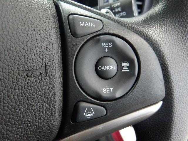 フィット １３Ｇ・Ｓホンダセンシング　純正７インチナビ　バックカメラ　ＣＤ／ＤＶＤ再生　フルセグＴＶ　ＵＢＳ接続　Ｂｌｕｅｔｏｏｔｈ接続　ｉＰｏｄ　前後ドラレコ　アームレストコンソール　ＬＥＤライト　ＥＴＣ　ワンオーナー車　リヤカメラ（8枚目）