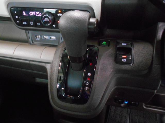 Ｎ－ＷＧＮ Ｌ　禁煙車　当社デモカー　８インチナビ　フルセグＴＶ　Ｂｌｕｅｔｏｏｔｈ接続　ＵＢＳ接続　ｉＰｏｄ　Ｐセンサー　誤発進抑制　ワンオーナー　シートヒータ　バックカメラ　ベンチシート　盗難防止システム　ＡＢＳ（12枚目）