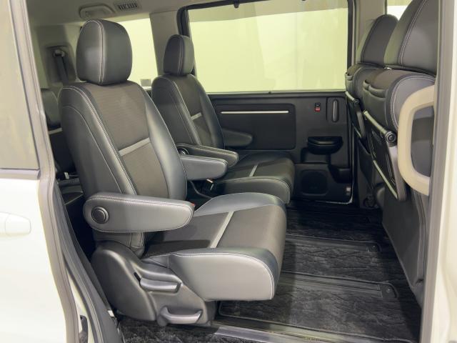 ステップワゴンスパーダ スパーダ・クールスピリットホンダセンシング　サイドエアバック　スマートキ　左右電動スライドドア　バックモニタ　Ｗエアコン　地ＴＶ　ナビ＆ＴＶ　三列シート　ＵＳＢ　助手席エアバッグ　ドライブレコーダ（13枚目）