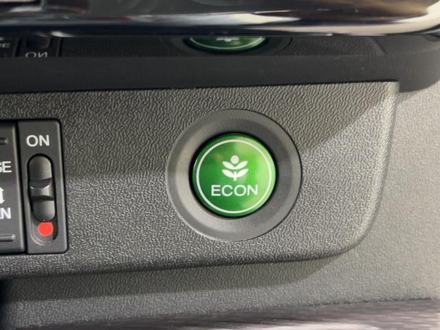 ステップワゴンスパーダ スパーダ・クールスピリットホンダセンシング　サイドエアバック　スマートキ　左右電動スライドドア　バックモニタ　Ｗエアコン　地ＴＶ　ナビ＆ＴＶ　三列シート　ＵＳＢ　助手席エアバッグ　ドライブレコーダ（42枚目）