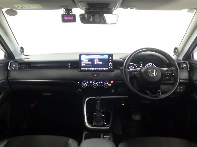 ヴェゼル ｅ：ＨＥＶＺ　禁煙車　タイヤ４本交換済み　Ｈｏｎｄａコネクテッドディスプレー　マルチビューカメラ　ナビ　社外前後ドラレコ　フルセグＴＶ　ＵＳＢ接続　Ｂｌｕｅｔｏｏｔｈ　ブラインドスポット　パワーテールゲート　１オナ（14枚目）