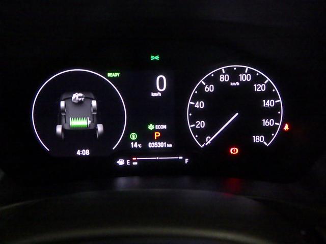 ヴェゼル ｅ：ＨＥＶＺ　禁煙車　タイヤ４本交換済み　Ｈｏｎｄａコネクテッドディスプレー　マルチビューカメラ　ナビ　社外前後ドラレコ　フルセグＴＶ　ＵＳＢ接続　Ｂｌｕｅｔｏｏｔｈ　ブラインドスポット　パワーテールゲート　１オナ（15枚目）