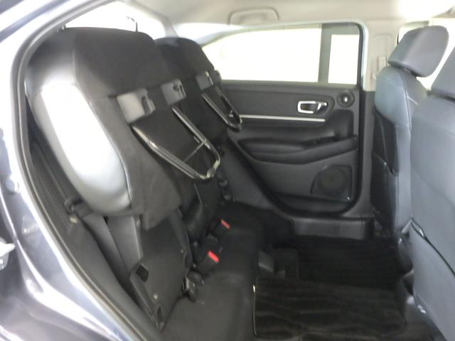 ヴェゼル ｅ：ＨＥＶＺ　禁煙車　タイヤ４本交換済み　Ｈｏｎｄａコネクテッドディスプレー　マルチビューカメラ　ナビ　社外前後ドラレコ　フルセグＴＶ　ＵＳＢ接続　Ｂｌｕｅｔｏｏｔｈ　ブラインドスポット　パワーテールゲート　１オナ（29枚目）