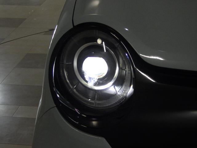 �k�d�c�w�b�h���C�g�I�ȓd�͂Ŗ��邭�����܂ŏƂ炵�A�铹��J�V���Ȃǂ̈��S�������߂܂����_���̏u�Ԃ�����ʂ���k�d�c�̓����ɂ��A�g���l���ւ̐i������Ȃǂł����S���̂��鎋�E��񋟂��܂��I