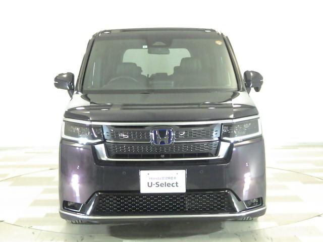 ステップワゴン ｅ：ＨＥＶスパーダプレミアムライン　禁煙車　９インチコネクトナビ　マルチビューカメラ　パワーテールゲート　ブラインドスポット　ＣＤ／ＤＶＤ再生　ミュージックラック　Ｂｌｕｅｔｏｏｔｈ接続　フルセグＴＶ　ＥＴＣ　マルチカメラ　Ｗエアコン（32枚目）