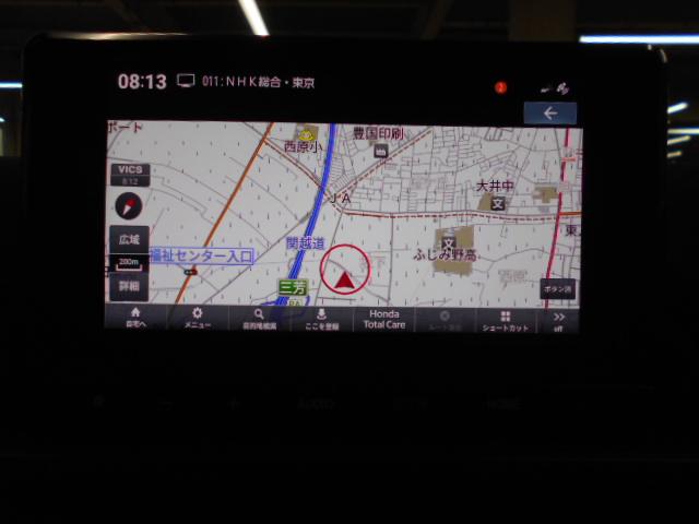 フリード ｅ：ＨＥＶエアーＥＸ　いまコレ＋　８インチナビ　通報システム　フルセグＴＶ　ＵＳＢ接続　Ｂｌｕｅｔｏｏｔｈ接続　ＥＳＣ　サイドエアバッグ　フルオートエアコン　前後誤発進抑制　両側ＰＳＤ　クルーズコントロール　シートヒーター（2枚目）