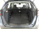 リアシートを倒せば広々荷室の出来上がり♪アレンジ次第でさまざまな荷物が積み込めますよ。