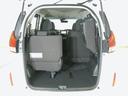 荷物によって片側のみシートを倒して使うことも出来ます!