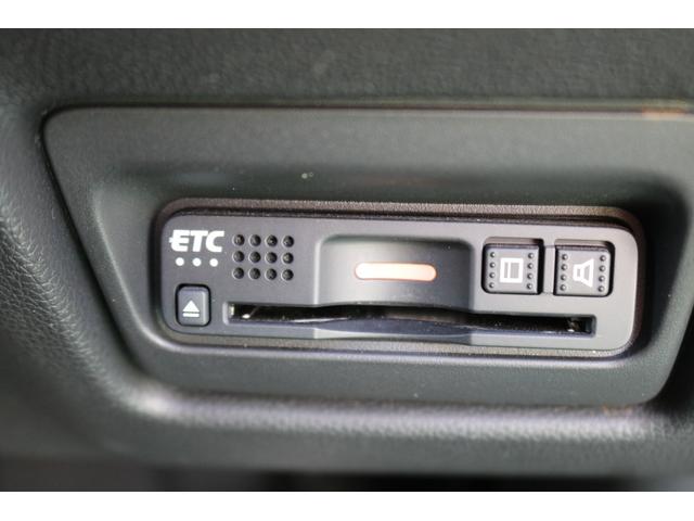 ステップワゴンスパーダ スパーダ・クールスピリットホンダセンシング　両側オートスライドドア　レーンキープＡ　サイドカーテンエアバック　地デジチューナー　ＥＴＣ装備　三列シート　リヤカメラ　ドライブレコーダ　スマキー　ＡＢＳ（16枚目）