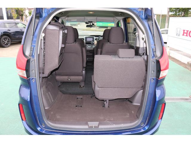 フリード G・ホンダセンシング Fセグ 追突被害軽減ブレーキ 電格ドアミラー Wエアバッグ パワーウィンドウ 車線逸脱警報システム 1オ-ナ- アクティブクルーズコントロール スマートキ カーテンエアバッグ(25枚目)