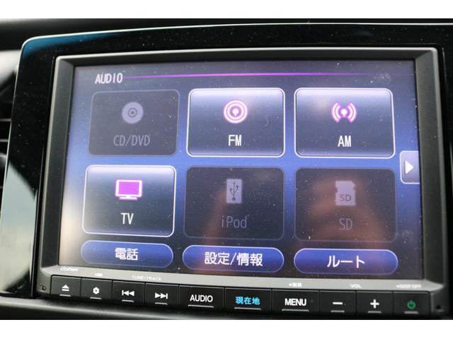 フィット ホーム　オートマチックハイビーム　衝突軽減ブレーキ　レーンキープアシスト　電動格納ドアミラー　ワンオーナー　リアカメ　ＬＥＤライト　フルセグＴＶ　ドラレコ　記録簿付　エアバッグ　スマ－トキ－　ＤＶＤ（14枚目）