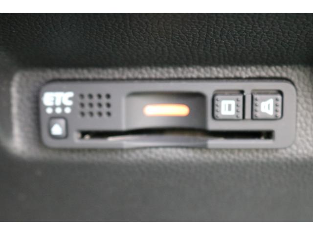 フリードハイブリッド ハイブリッド・Ｇホンダセンシング　軽減ブレーキ　キーフリーシステム　電動格納式ドアミラー　衝突安全ボディ　１オ－ナ－　記録簿　ＤＶＤ再生可能　サイドカーテンエアバック　後カメラ　Ａクルーズ　横滑防止（17枚目）