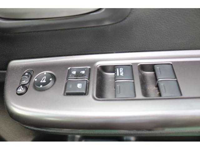 フリードハイブリッド ハイブリッド・Ｇホンダセンシング　軽減ブレーキ　キーフリーシステム　電動格納式ドアミラー　衝突安全ボディ　１オ－ナ－　記録簿　ＤＶＤ再生可能　サイドカーテンエアバック　後カメラ　Ａクルーズ　横滑防止（18枚目）